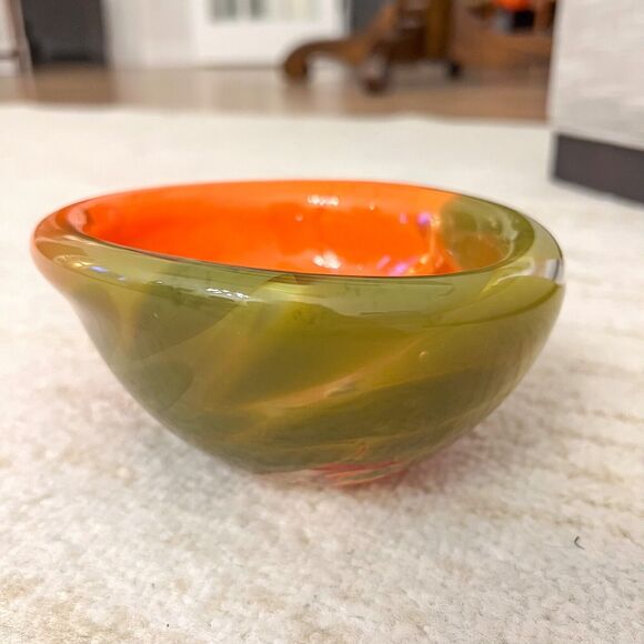 Vintage 6in Blown Art Glass Bowl Orange Green Swirl Rounded Edges Handmade - Picture 2 of 6